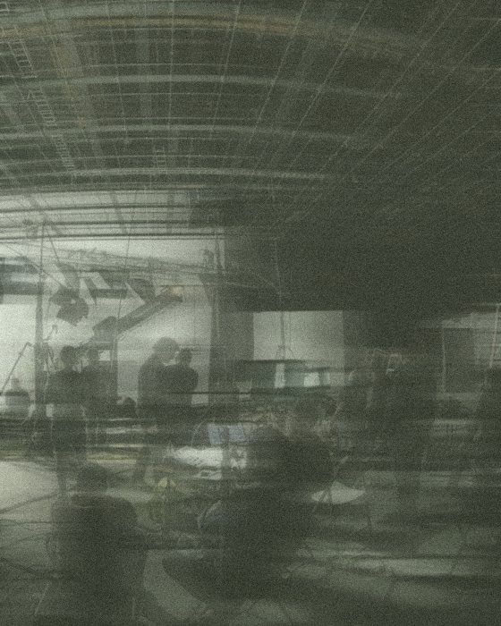A film set in sage motion